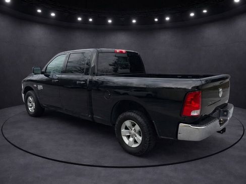 Used 2020 RAM 1500 Classic SLT image 4