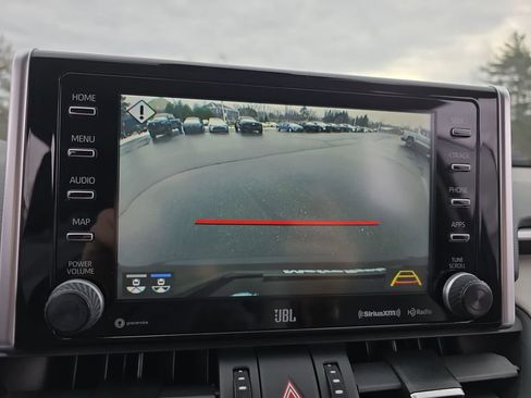 Certified 2021 Toyota RAV4 XLE Premium image 27