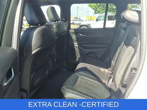 Certified 2024 Jeep Grand Cherokee Altitude AWD/4WD image 14