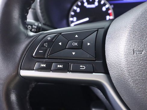 Used 2021 Nissan Sentra SV FWD image 12