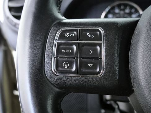 Used 2018 Jeep Wrangler Unlimited Sport S AWD/4WD image 23