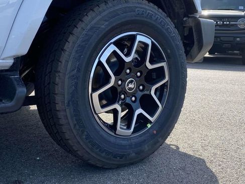 New 2026 Ford Bronco Outer Banks AWD/4WD image 9