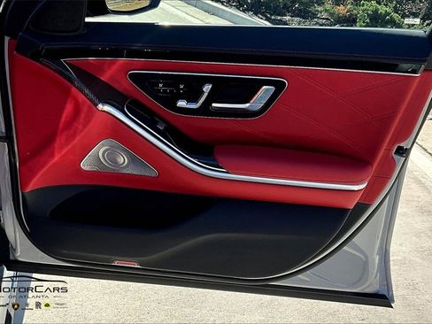 Used 2025 Mercedes-Benz S 63 AMG S image 21