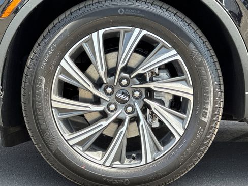 New 2025 Lincoln Aviator 2WD w/ Equipment Group 101A image 26