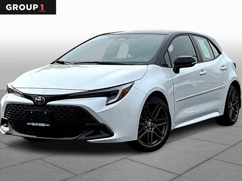 Used 2024 Toyota Corolla SE w/ SE Package image 1