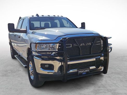 Used 2022 RAM 3500 Lone Star w/ Level A Equipment Group AWD/4WD image 2