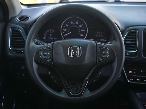 Used 2019 Honda HR-V EX image 16