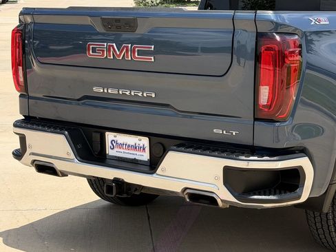 Used 2024 GMC Sierra 1500 SLT AWD/4WD image 6