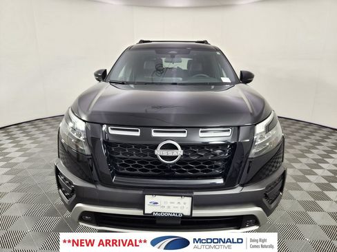 Used 2025 Nissan Pathfinder Rock Creek AWD/4WD image 8