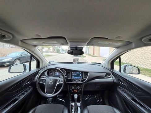 Used 2019 Buick Encore Preferred image 32