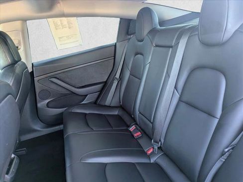 Used 2021 Tesla Model 3 Performance image 19
