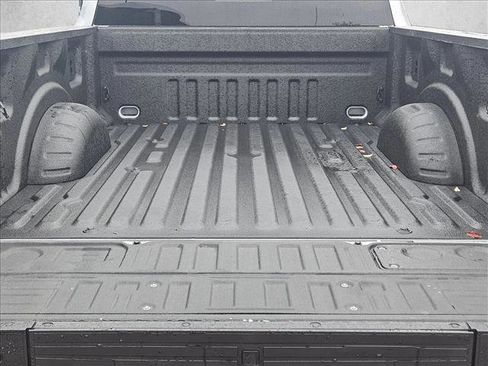 Used 2024 Ford F250 Platinum w/ FX4 Off-Road Package image 7