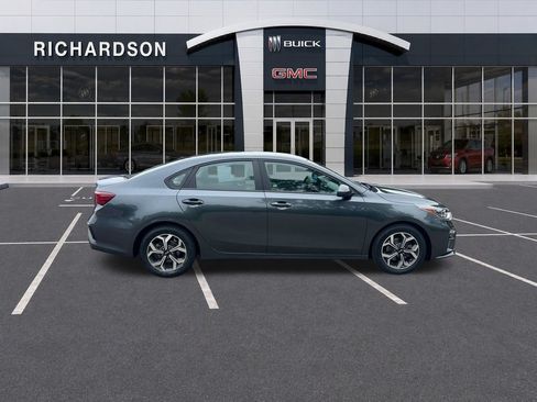 Used 2021 Kia Forte LXS FWD image 6