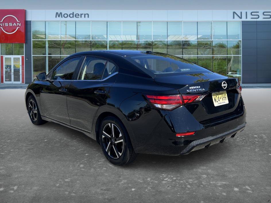 Certified 2025 Nissan Sentra SV FWD image 7