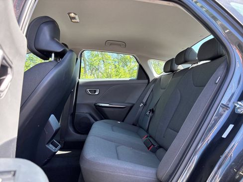 Used 2025 Kia K4 FWD image 24