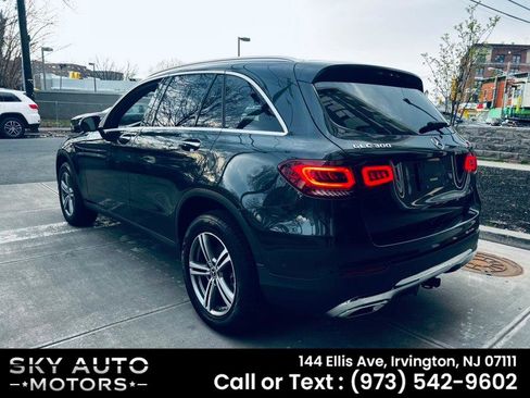 Used 2021 Mercedes-Benz GLC 300 4MATIC image 7