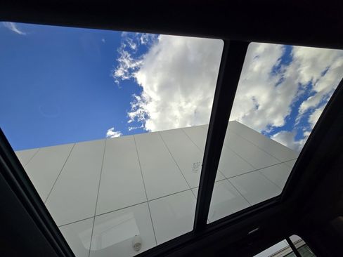 Used 2024 GMC Yukon XL AT4 w/ AT4 Premium Package image 32