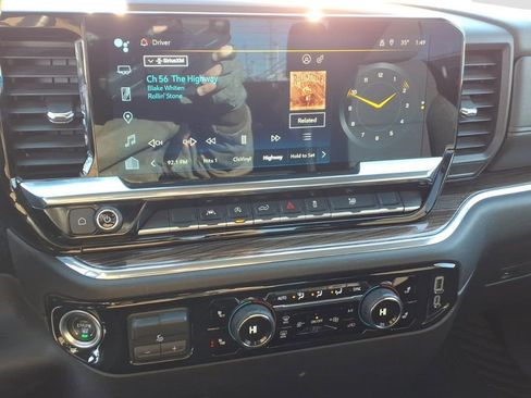 Used 2025 Chevrolet Silverado 1500 LT image 21