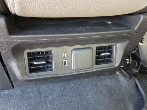 Used 2023 GMC Sierra 1500 SLE AWD/4WD image 13