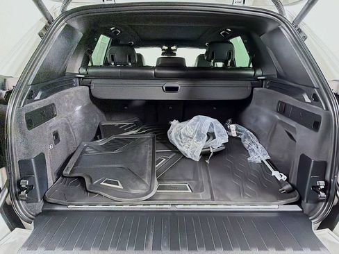 Used 2025 BMW X5 xDrive50e w/ M Sport Package image 26