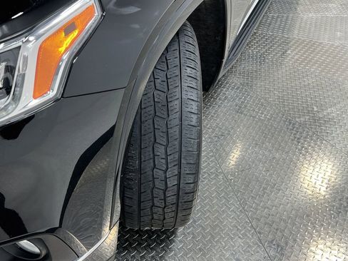 Used 2019 Chevrolet Traverse Premier w/ LPO, 'HIT The Road' Package image 39