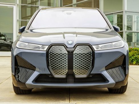 Used 2023 BMW iX M60 w/ Executive Package AWD/4WD image 7