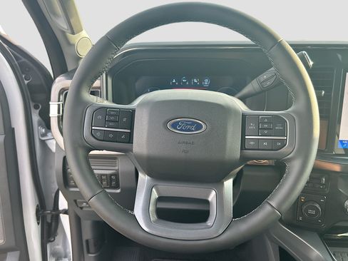 New 2026 Ford F250 Lariat w/ Chrome Package AWD/4WD image 7