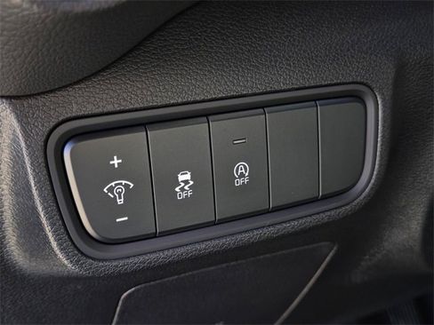 Certified 2025 Kia Soul LX image 17