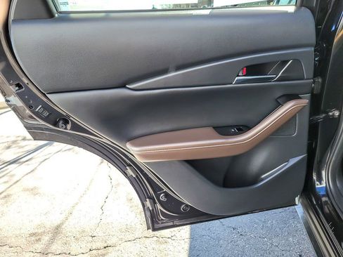 Used 2025 MAZDA CX-30 AWD 2.5 S w/ Premium Package image 18