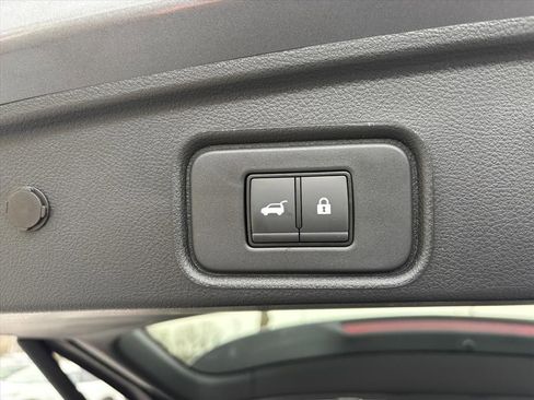 New 2026 Nissan Pathfinder Platinum image 25