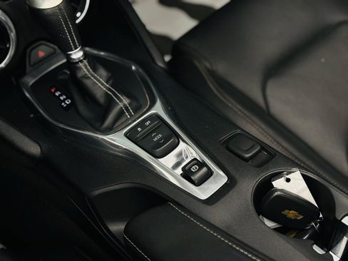 Used 2017 Chevrolet Camaro SS RWD image 53