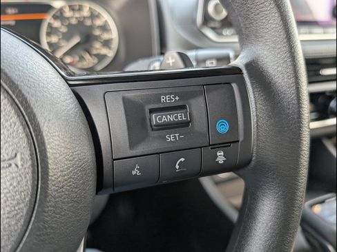 Used 2023 Nissan Rogue SV image 21