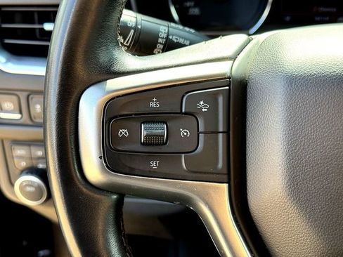 Used 2021 Chevrolet Suburban LT image 13