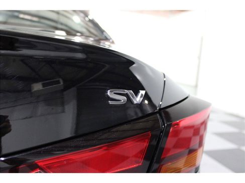 Used 2025 Nissan Altima 2.5 SV image 18