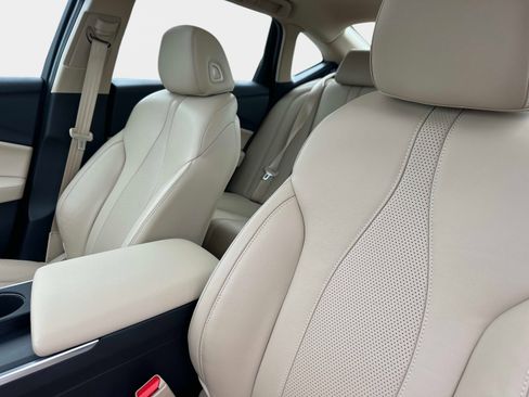 Used 2025 Acura TLX w/ Technology Package image 19