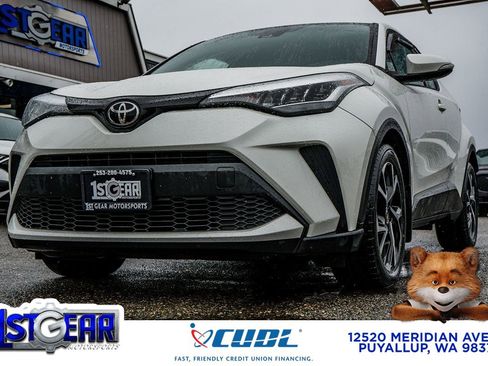 Used 2021 Toyota C-HR XLE image 1