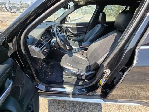 Used 2018 BMW X1 xDrive28i AWD/4WD image 9