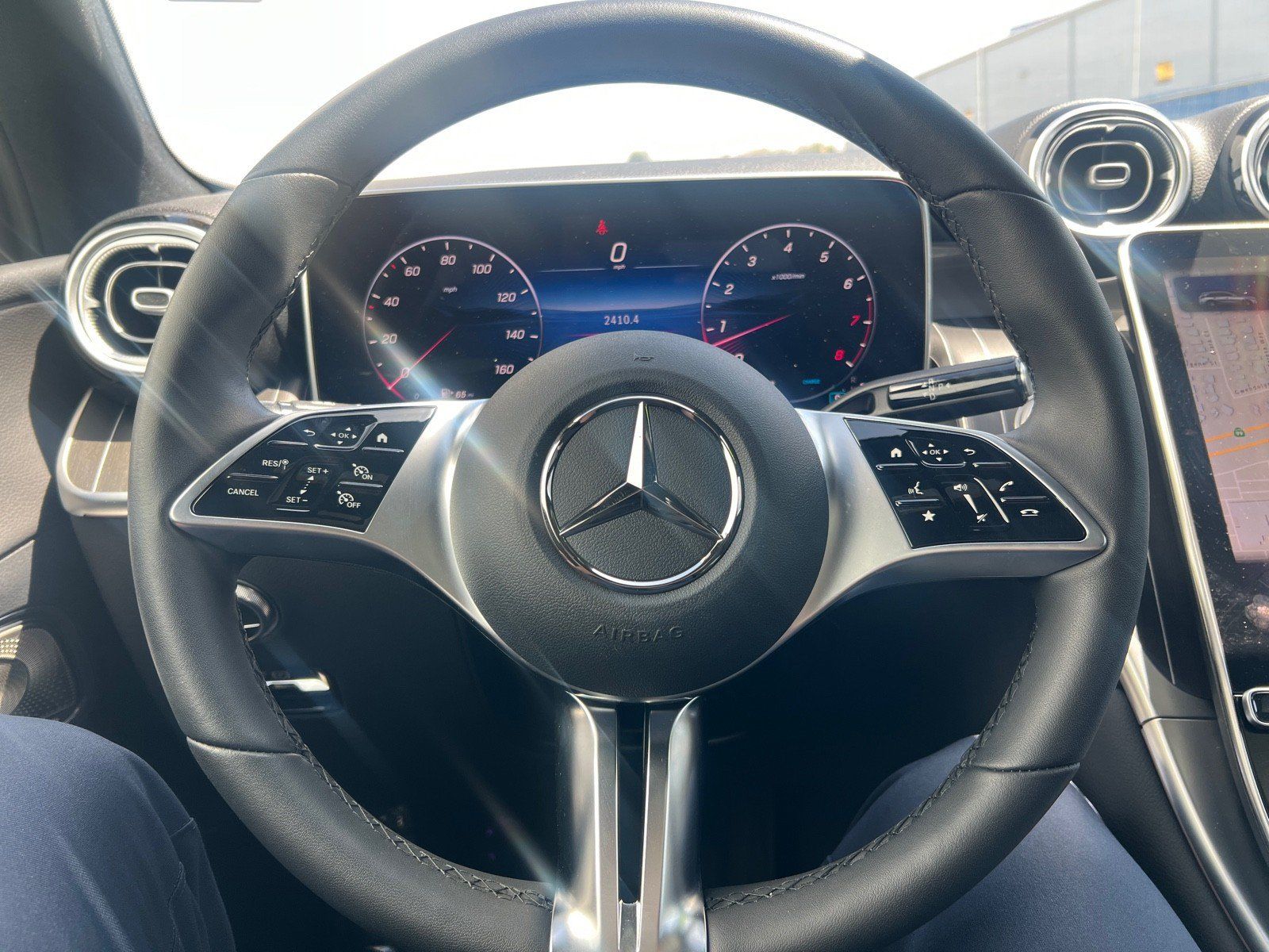 Used 2026 Mercedes-Benz GLC 300 4MATIC image 24