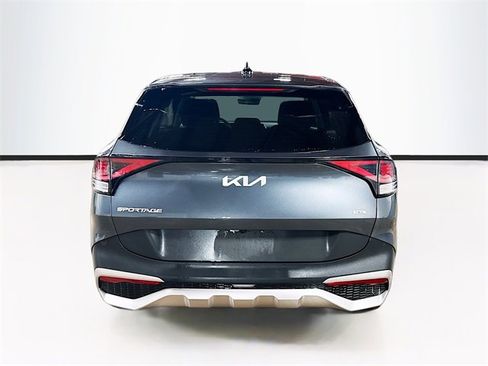 Used 2023 Kia Sportage LX image 6