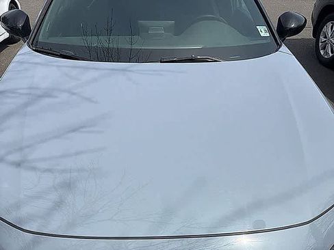 Used 2023 Honda Civic Sport image 2