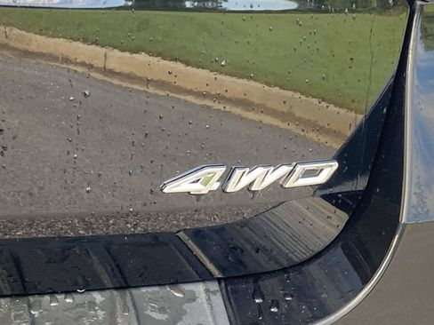 Used 2025 Ford Explorer ST-Line AWD/4WD image 5