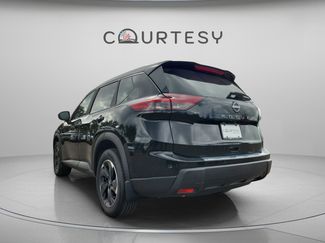 New 2026 Nissan Rogue SV w/ SV Premium Package 360° Tour