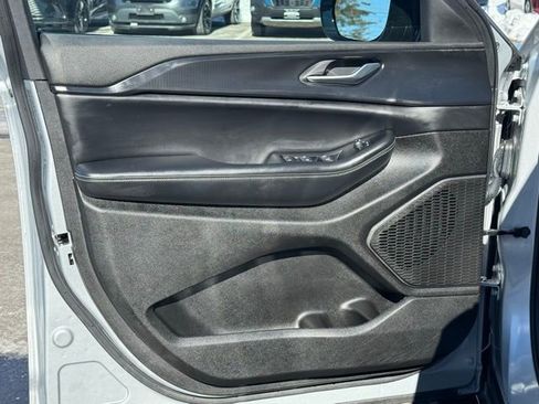 Used 2023 Jeep Grand Cherokee Altitude image 26