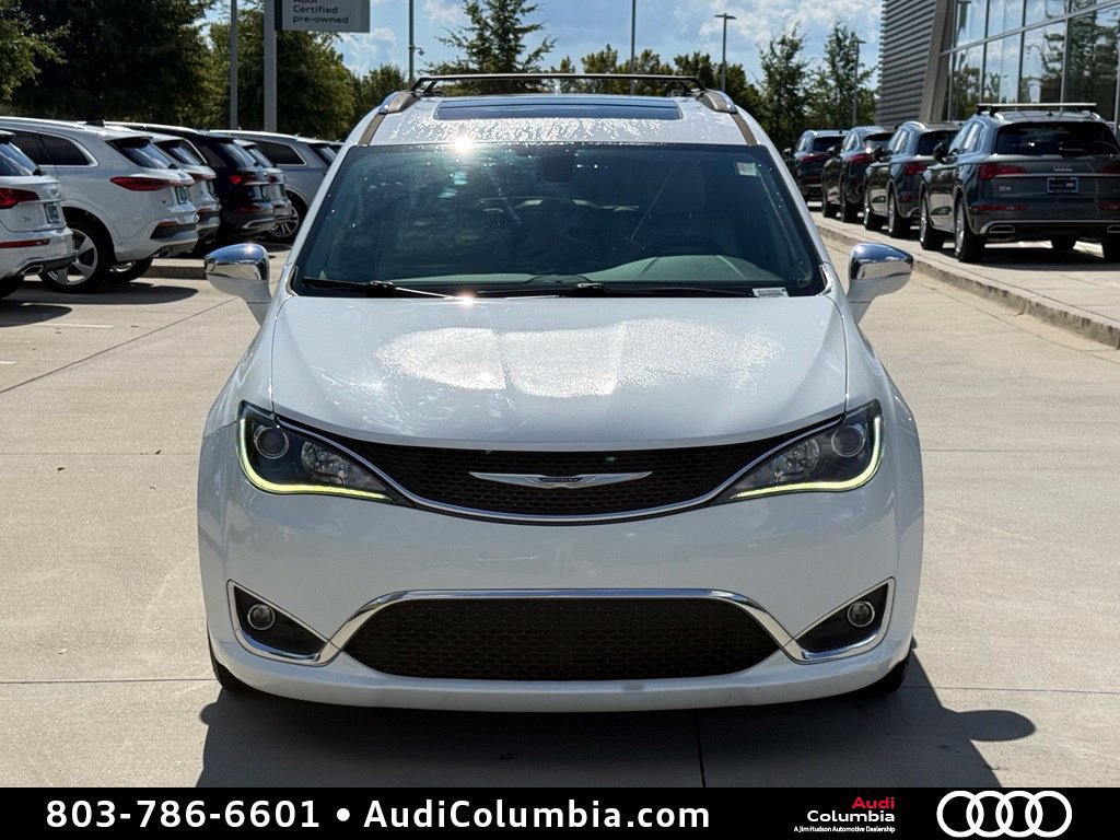 Used 2020 Chrysler Pacifica Limited FWD image 9