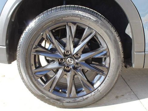 Used 2023 MAZDA CX-5 Carbon Edition image 10