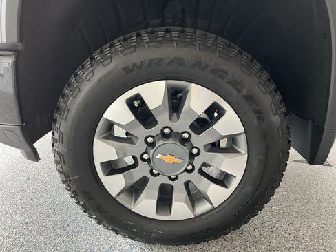 New 2026 Chevrolet Silverado 2500 Custom w/ Custom Convenience Package AWD/4WD image 28