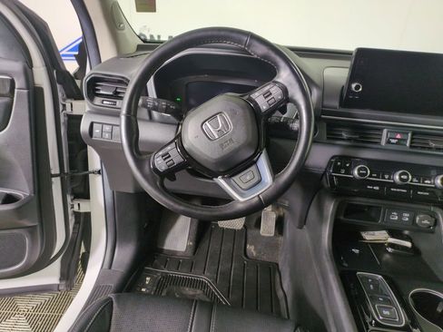 Certified 2024 Honda Pilot Elite image 17