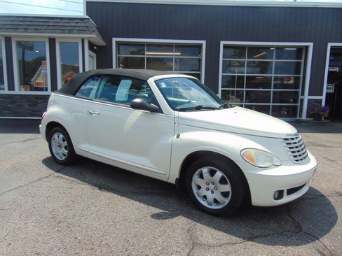Used 2007 Chrysler PT Cruiser Convertible w/ Spring Special Group image 1
