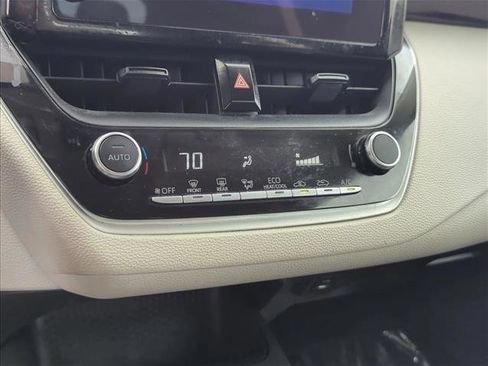 Used 2023 Toyota Corolla LE FWD image 21