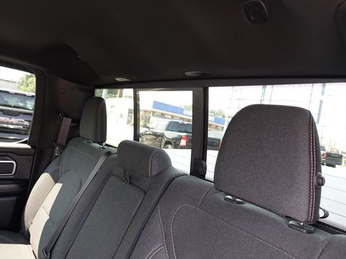 Used 2019 RAM 1500 Big Horn AWD/4WD image 24